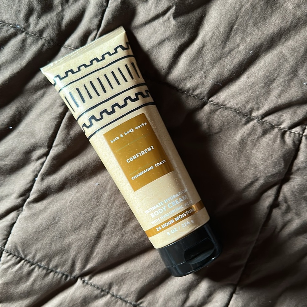Bath & Body Works Champagne Toast Body Cream - Picture 3 of 7